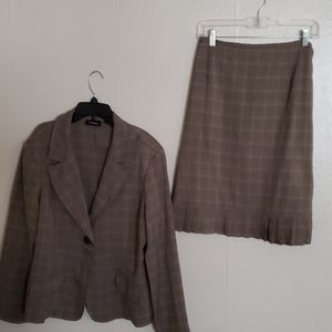 2 piece T. Milano Lightweight Suit